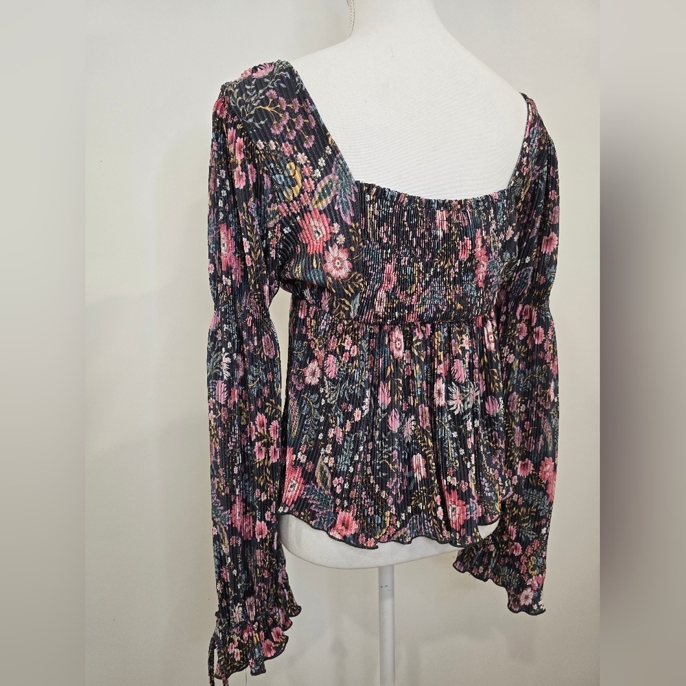 Bohemiam Floral Black and Pink Women's Top - Picture 8 of 9